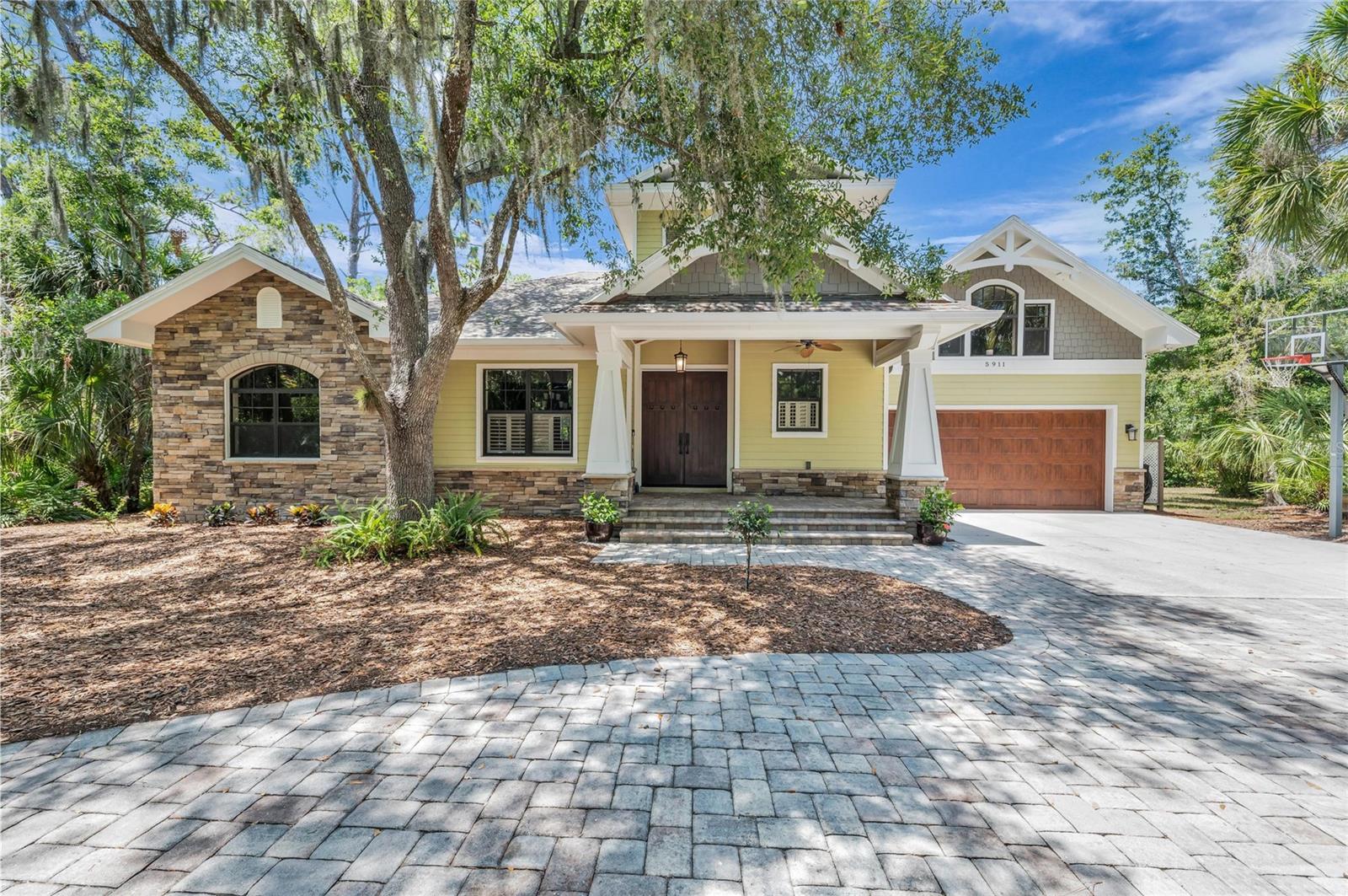 5911 River Forest Cir Property Photo 1
