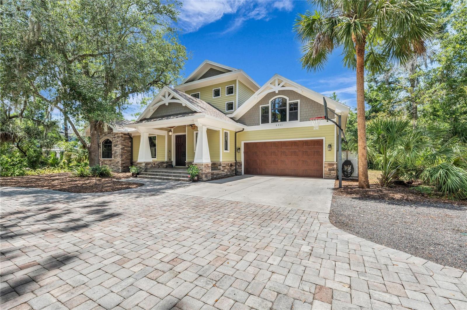 5911 River Forest Cir Property Photo 1