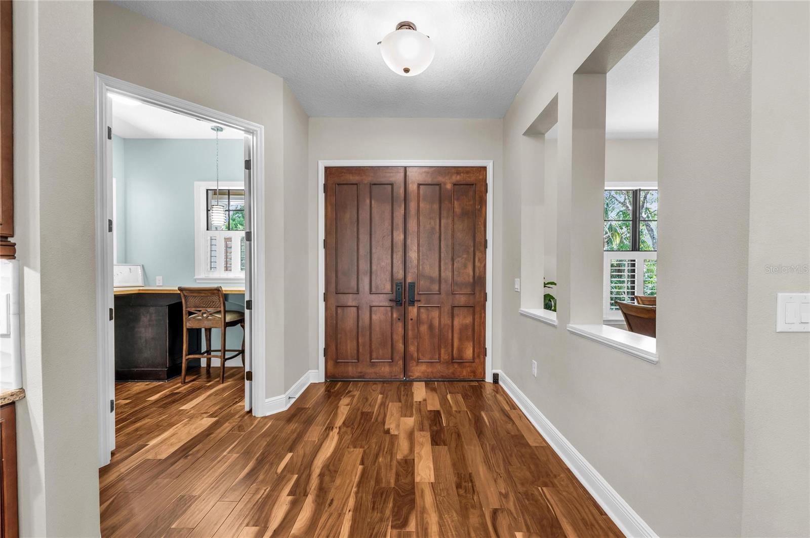 5911 River Forest Cir Property Photo 6