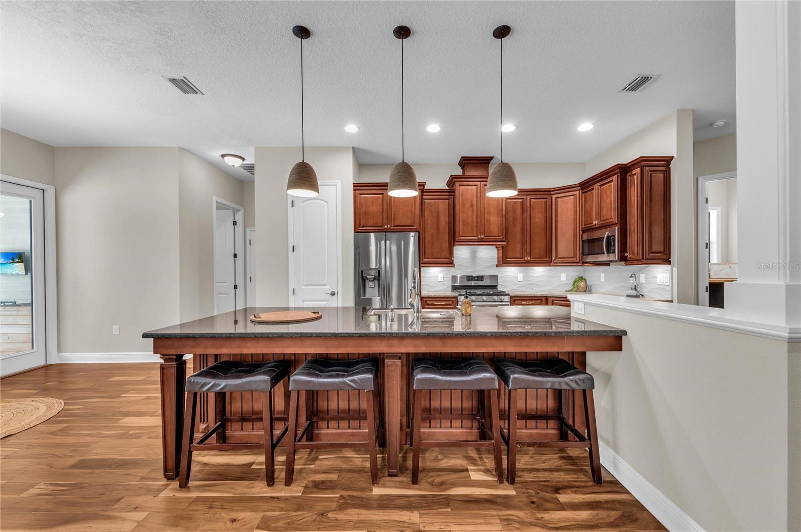 5911 River Forest Cir Property Photo 17
