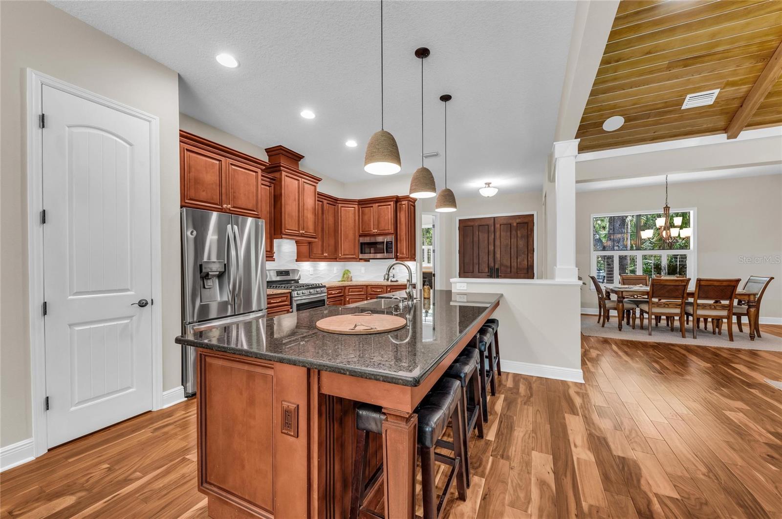 5911 River Forest Cir Property Photo 18