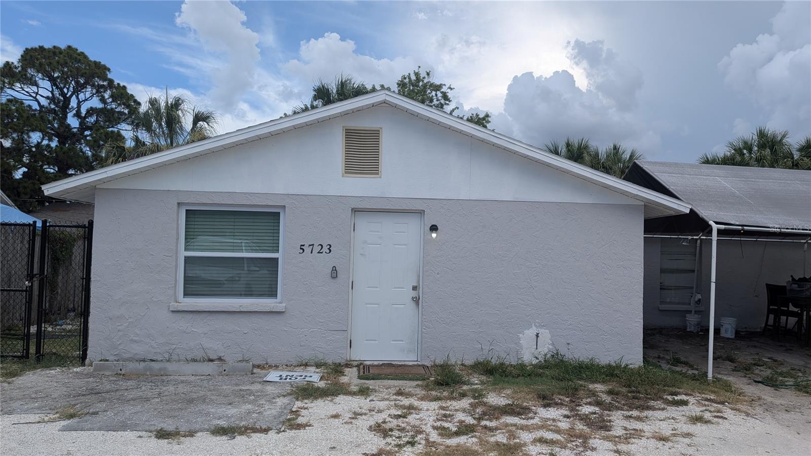 5723 9TH STREET CIR E Property Photo 1