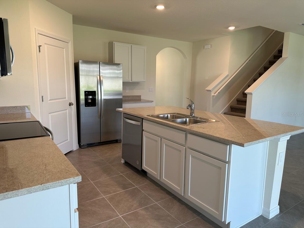 12760 Lateral Root Dr Property Photo 8