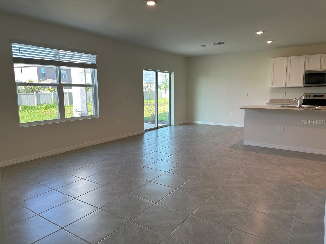 12760 Lateral Root Dr Property Photo 10
