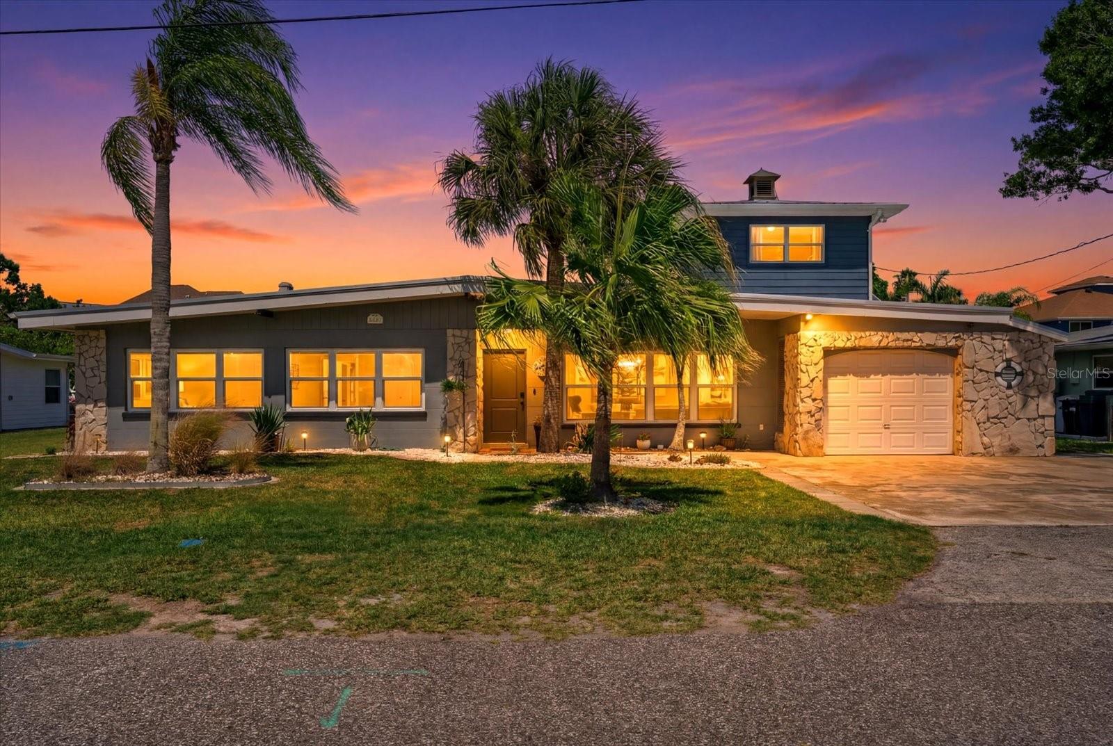 512 Palm Ave Property Photo 5
