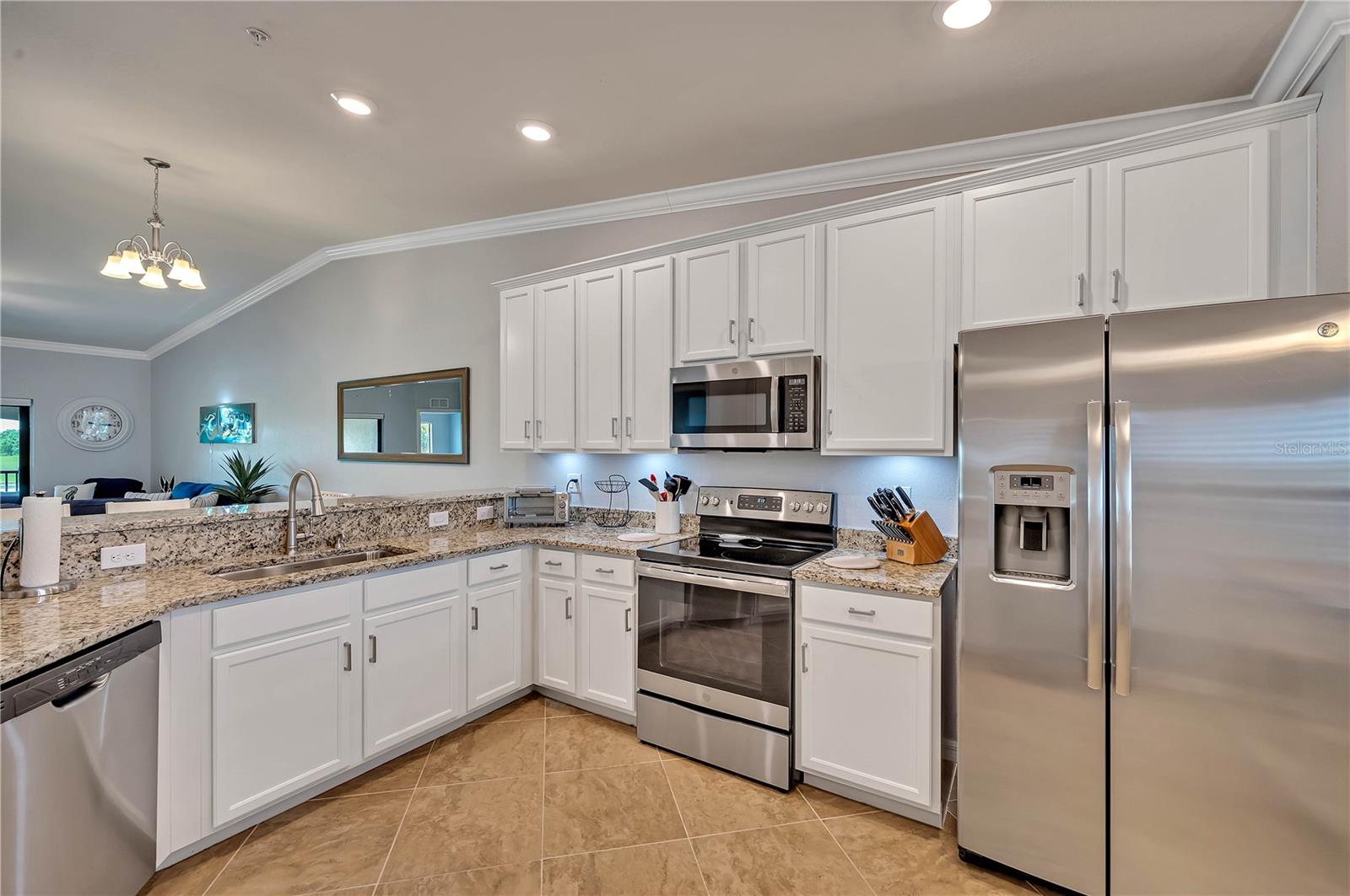 5577 Palmer Cir #201 Property Photo 6