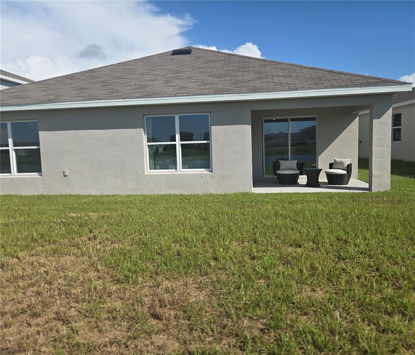 10414 Charlotte Dr Property Photo 3