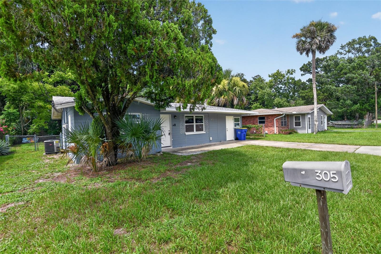 305 Joyce St Property Photo 5