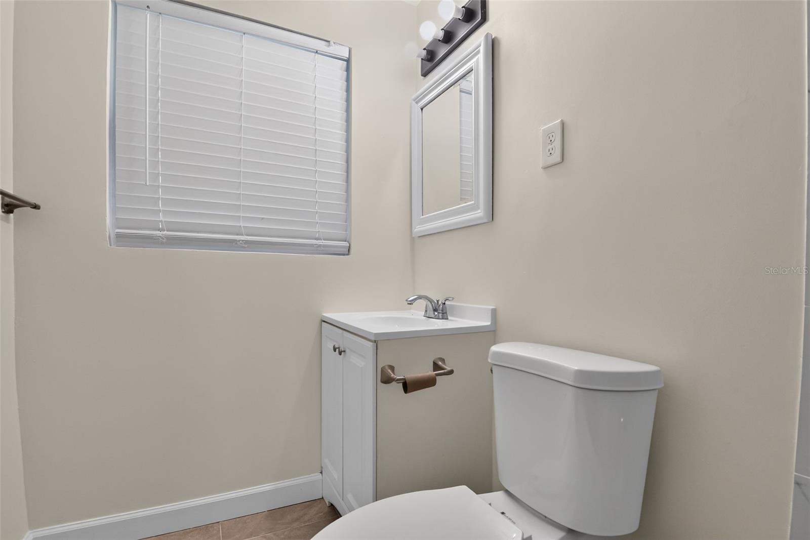 305 Joyce St Property Photo 26