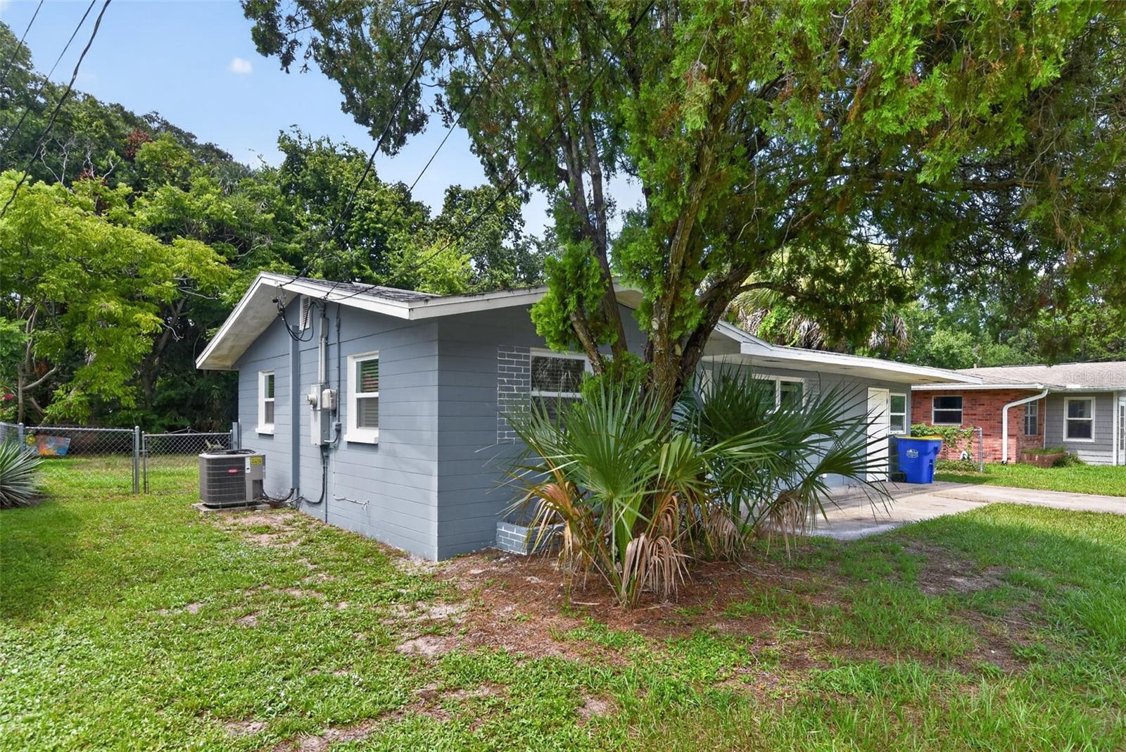 305 Joyce St Property Photo 29