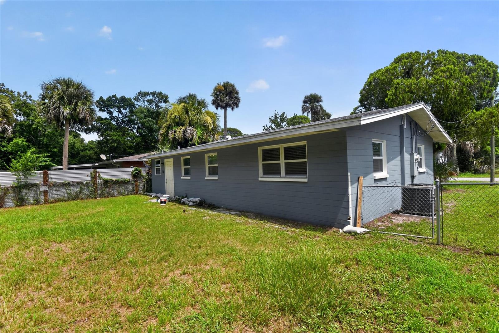 305 Joyce St Property Photo 31