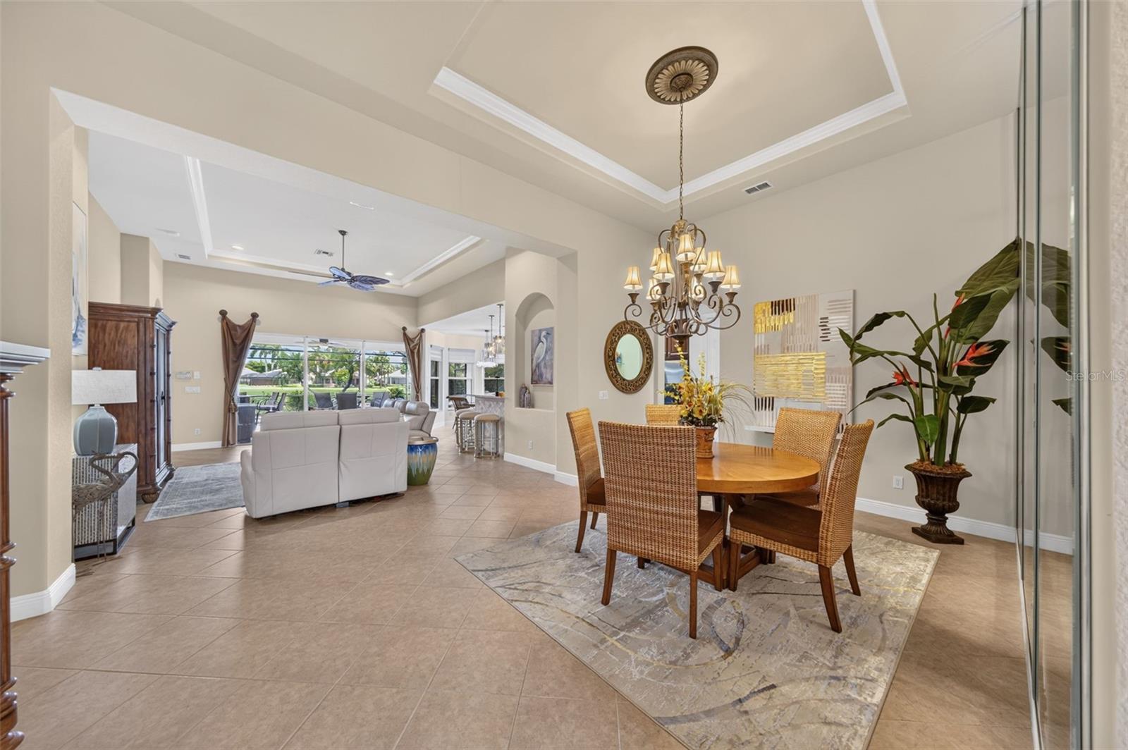 14073 Lavante Ct Property Photo 6