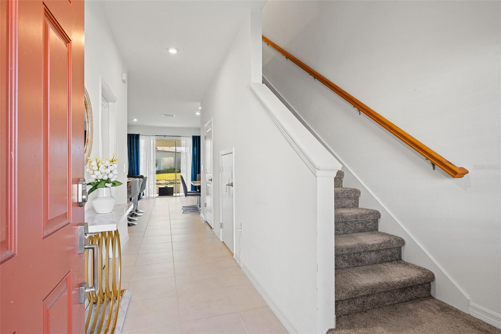 5725 Haven Ter Property Photo 3