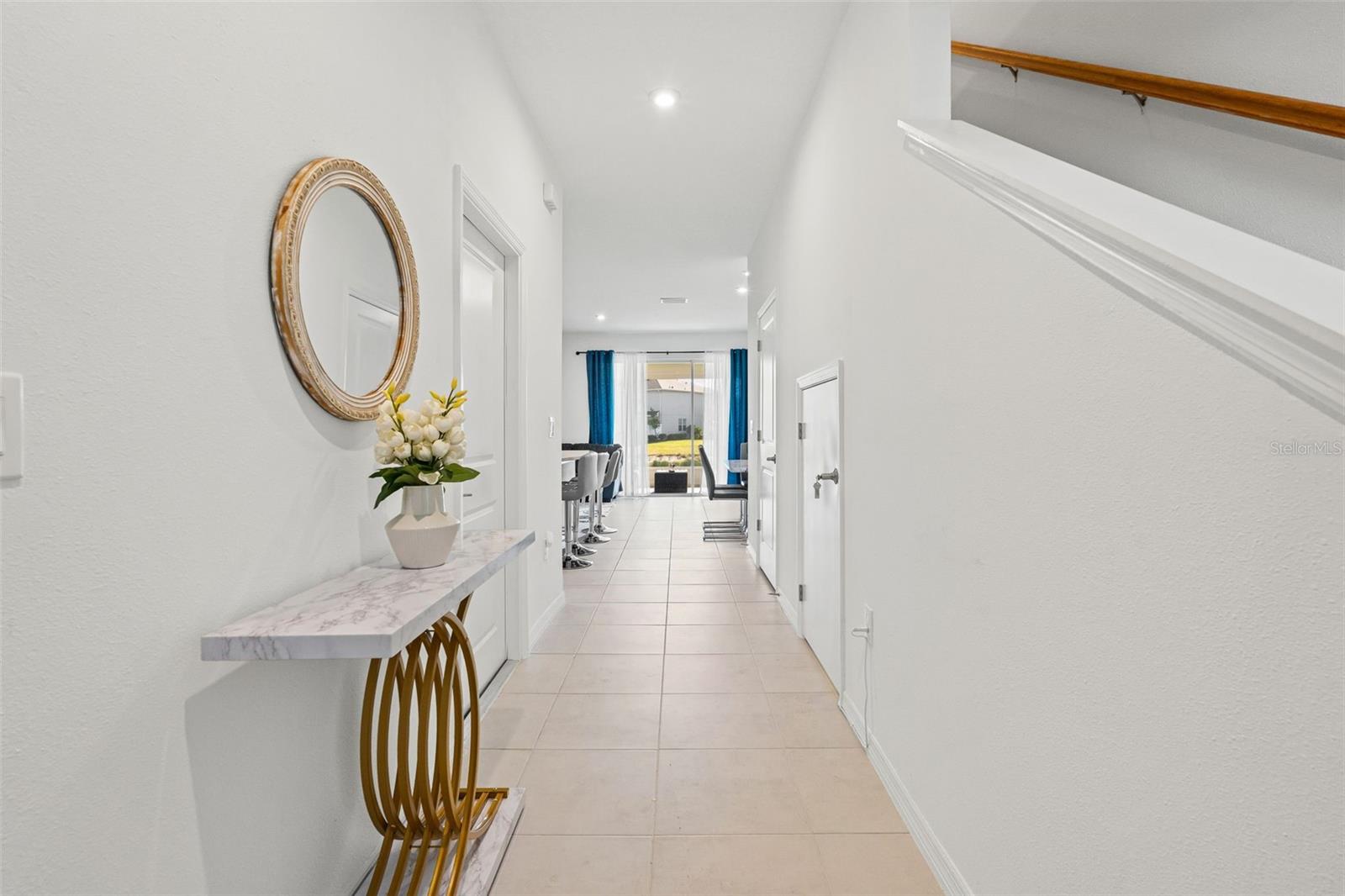 5725 Haven Ter Property Photo 4