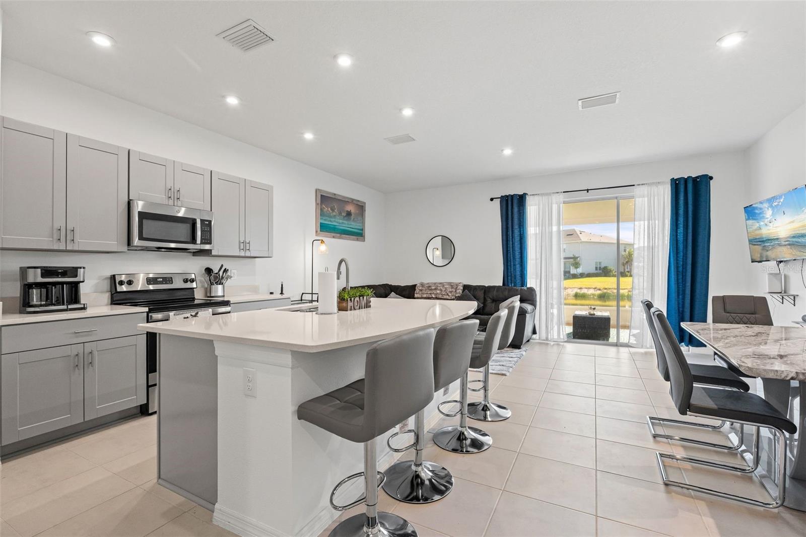 5725 Haven Ter Property Photo 7