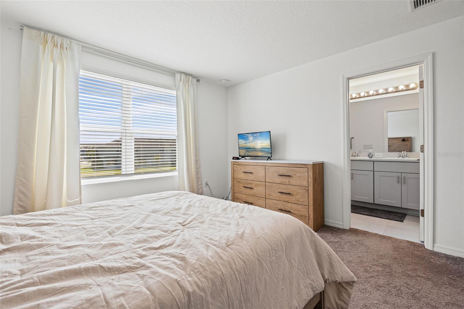 5725 Haven Ter Property Photo 18