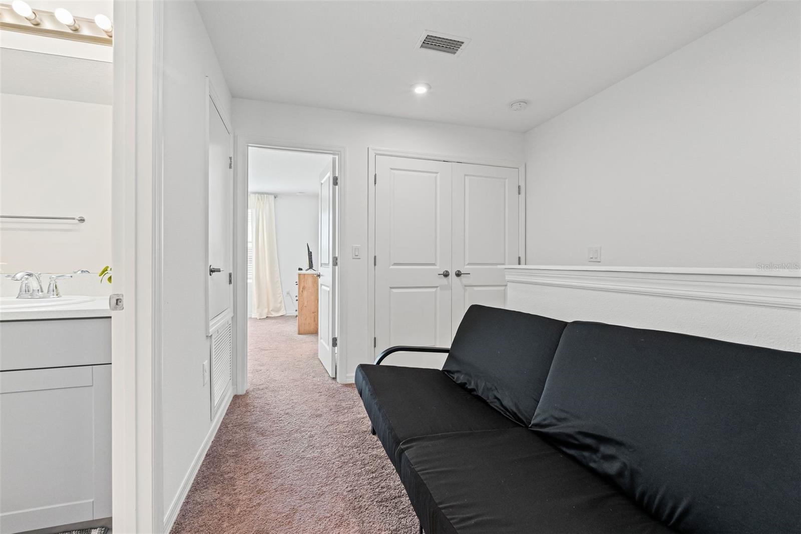 5725 Haven Ter Property Photo 22
