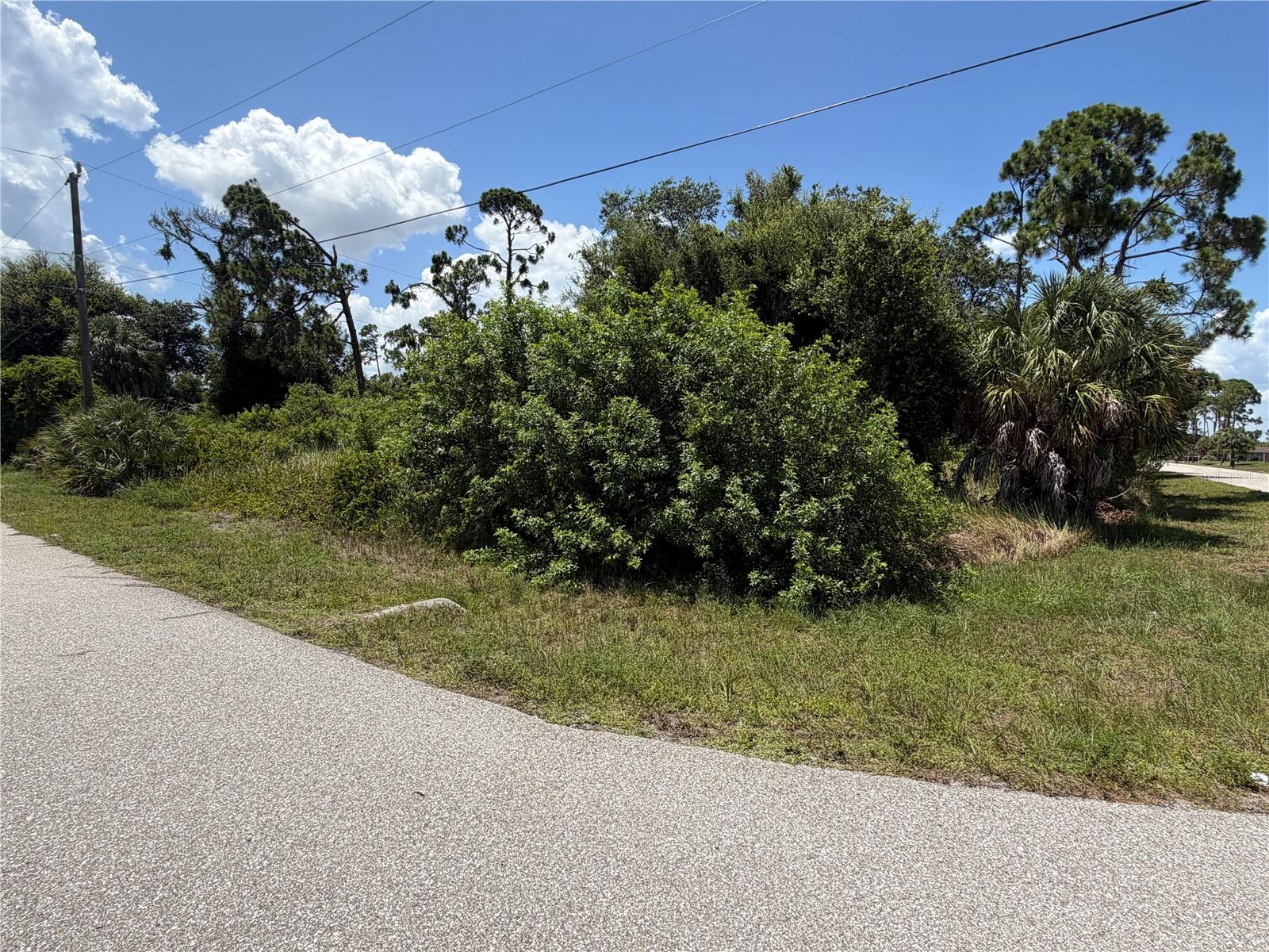 17224 Cliff Ave Property Photo 1