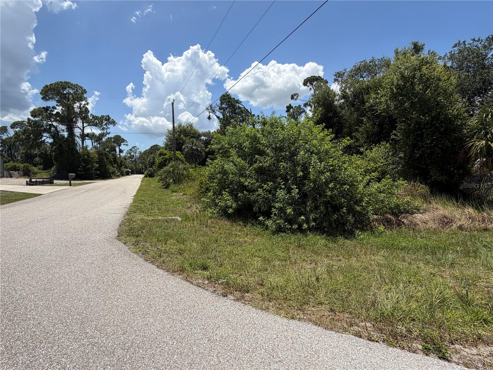 17224 Cliff Ave Property Photo 6