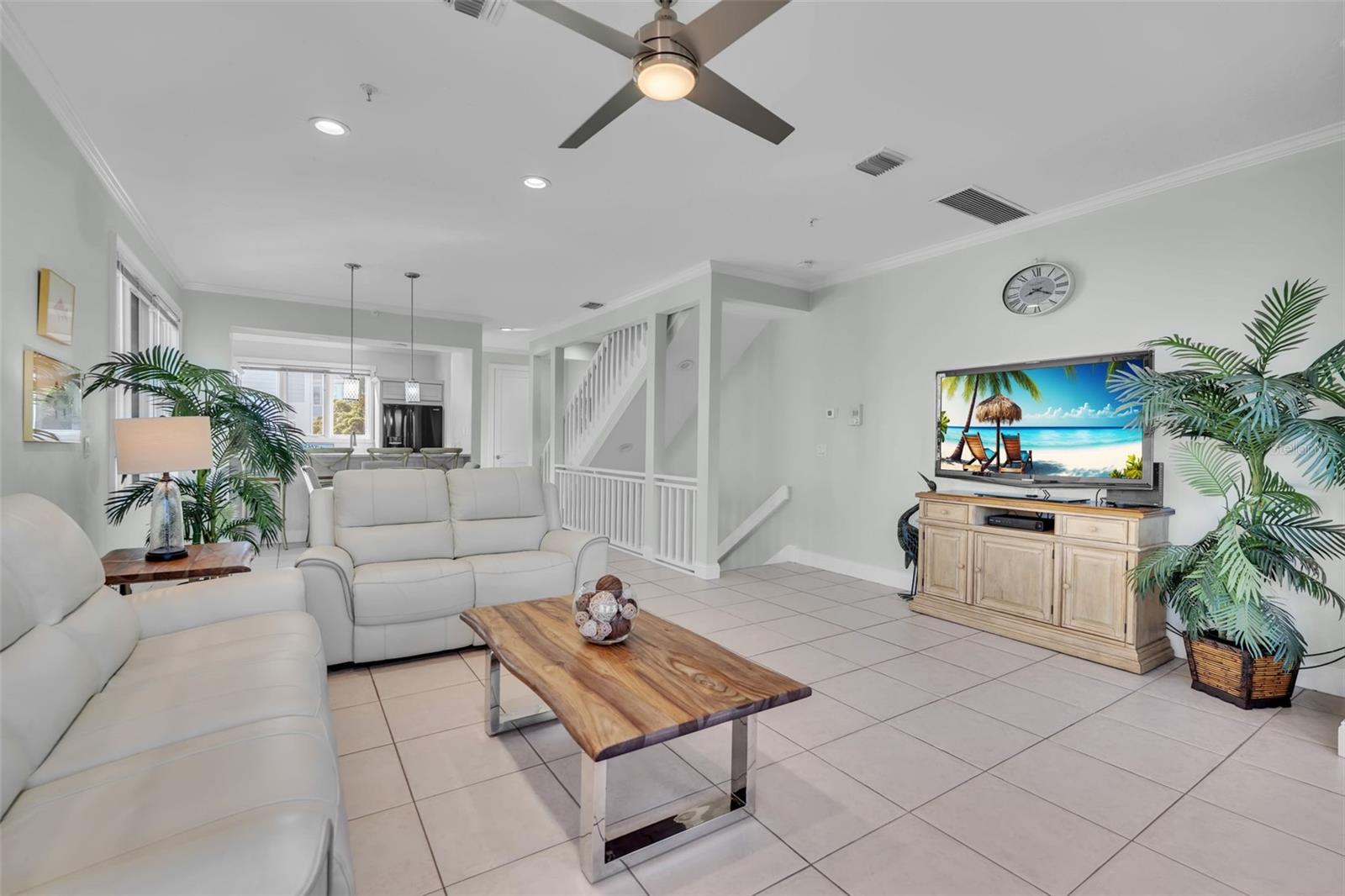 848 Evergreen Way Property Photo 3
