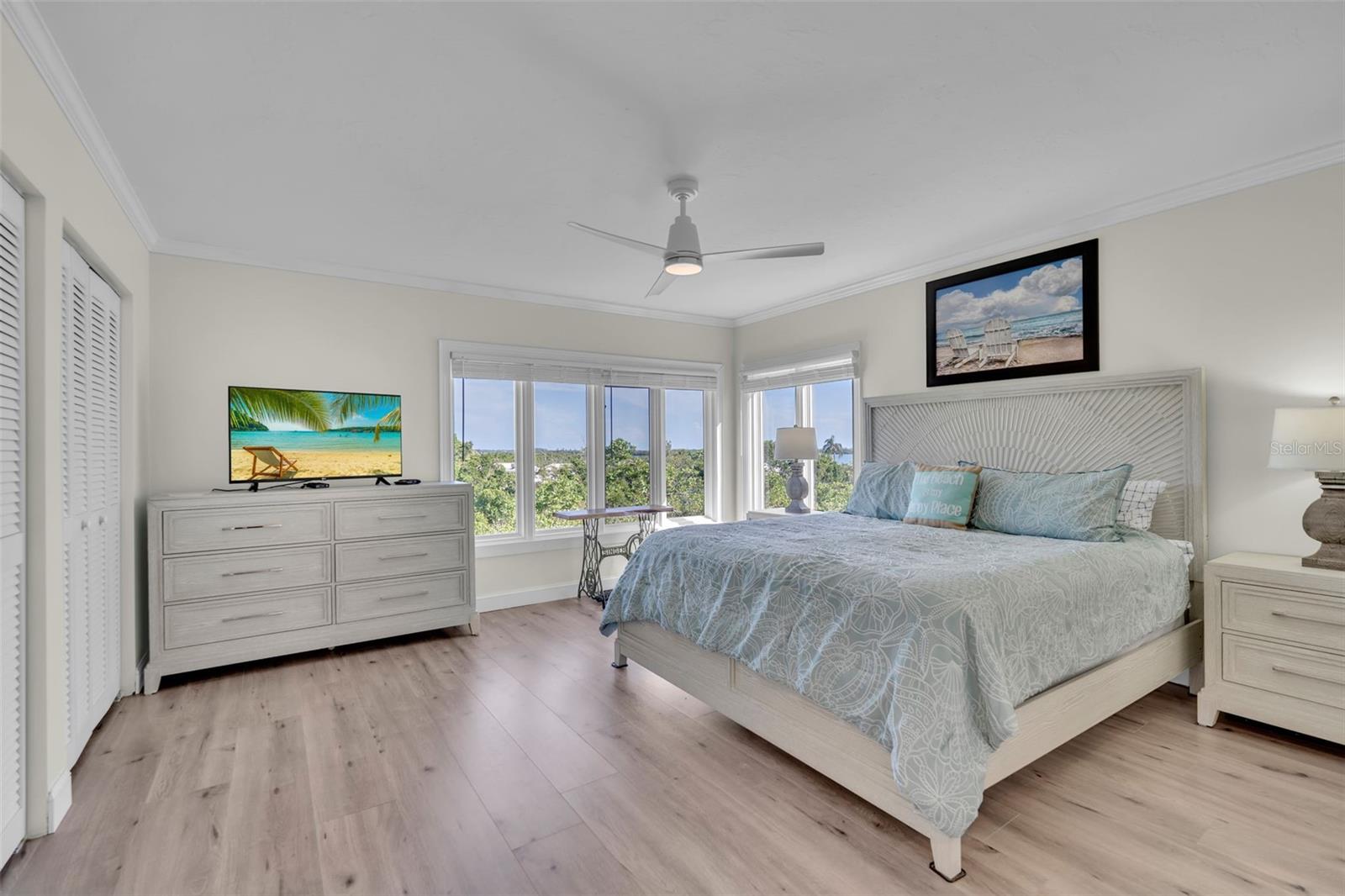 848 Evergreen Way Property Photo 15