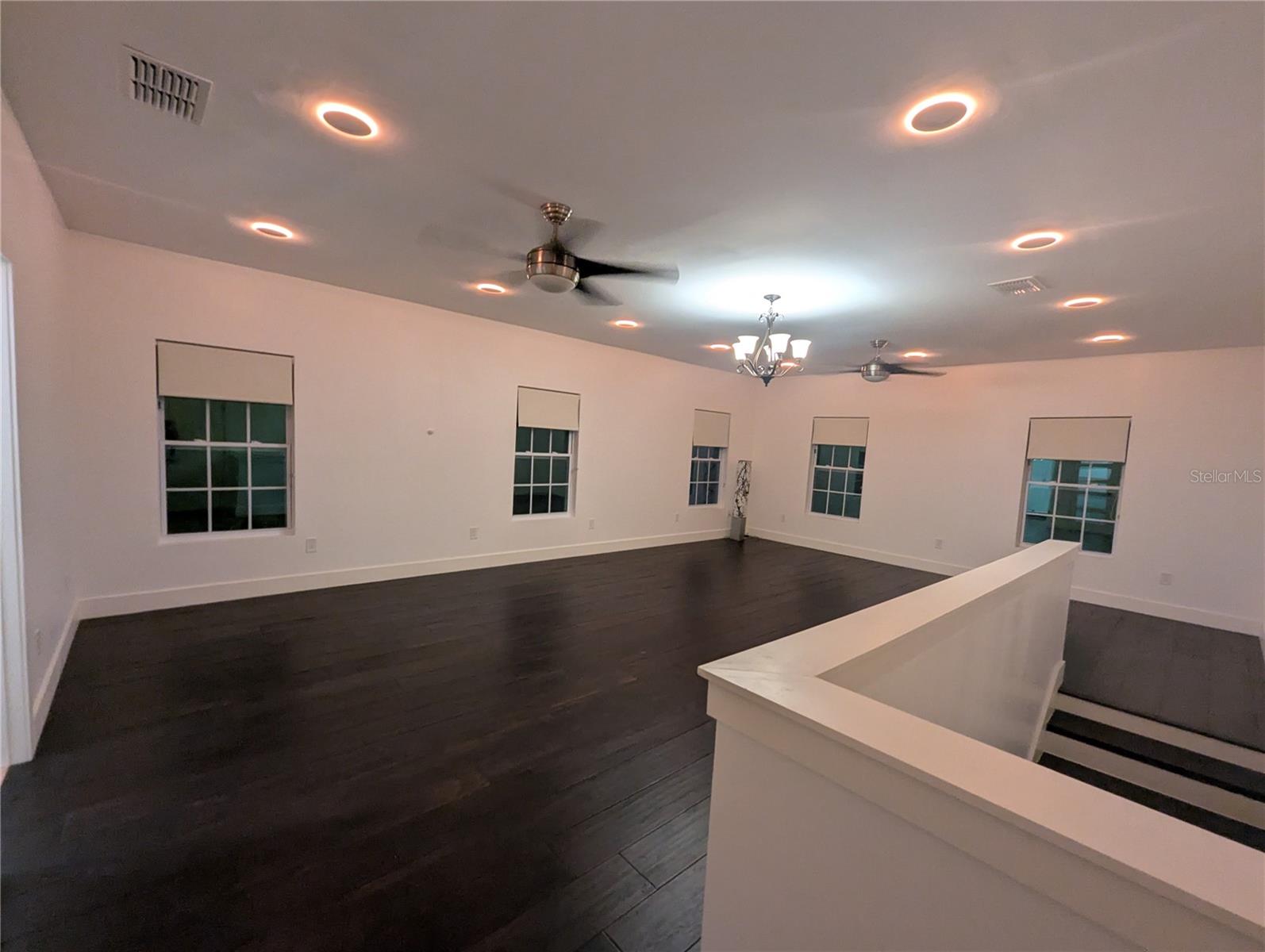 974 Pinelli St Property Photo 34