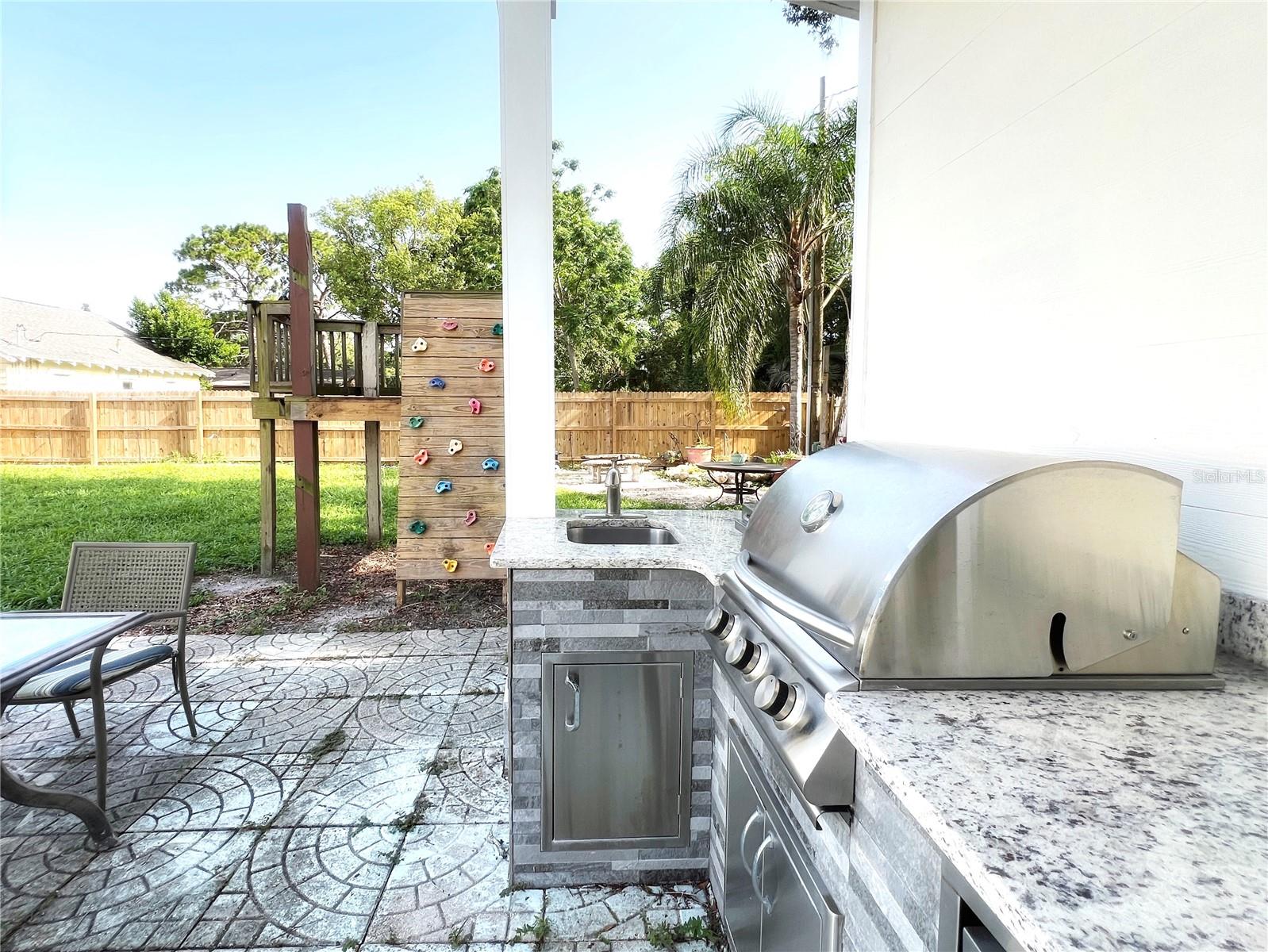 974 Pinelli St Property Photo 43