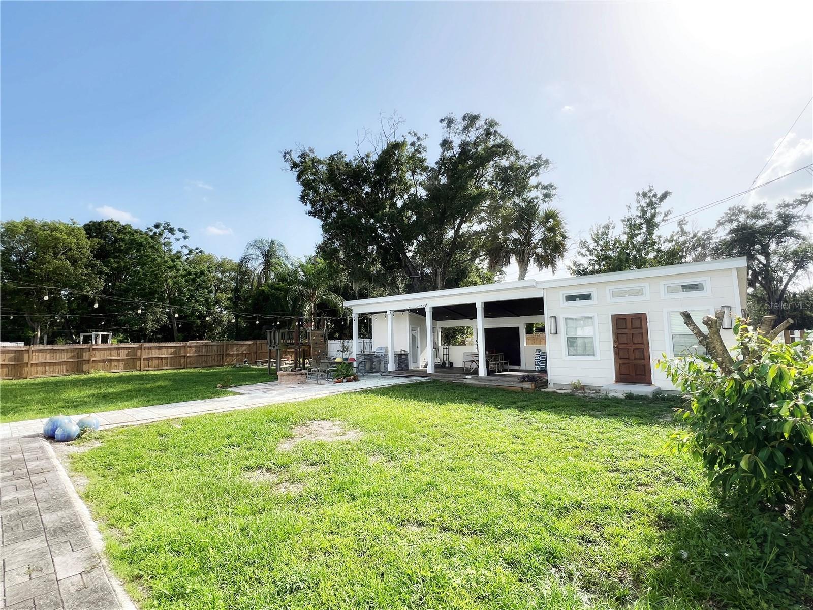 974 Pinelli St Property Photo 49