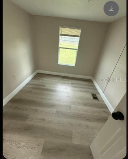 14810 Thompson Ave Property Photo 2