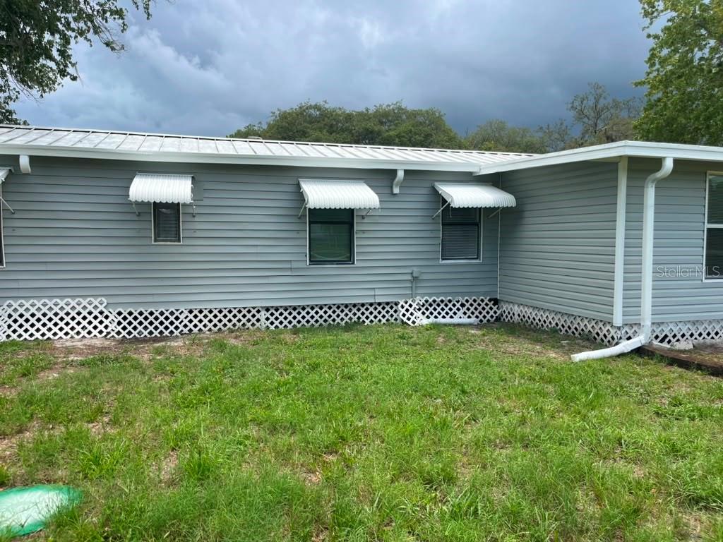 14810 Thompson Ave Property Photo 3