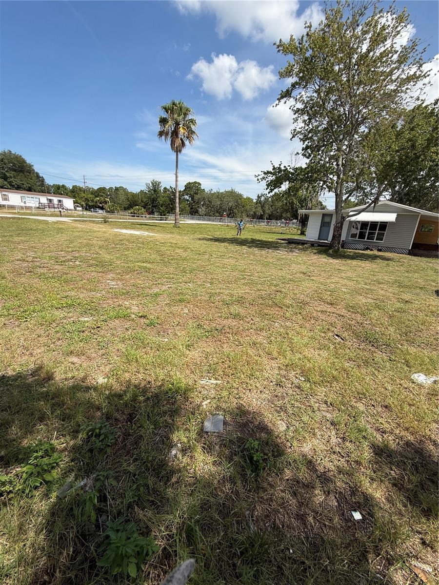 14810 Thompson Ave Property Photo 11