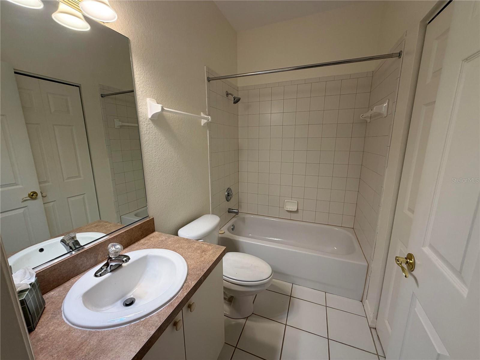 412 W 28th St #0 Property Photo 12