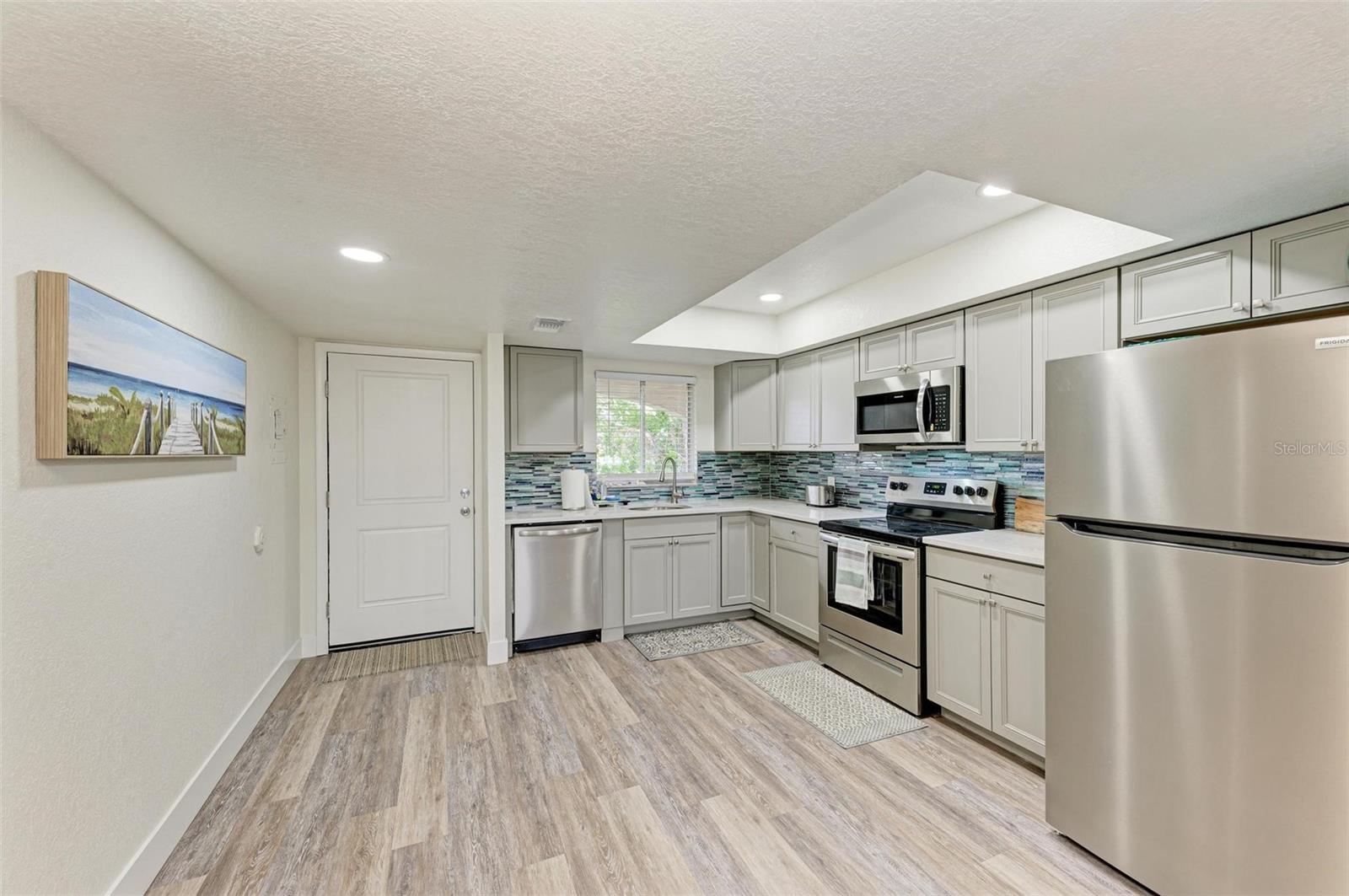 6470 Hollywood Blvd #307 Property Photo 11