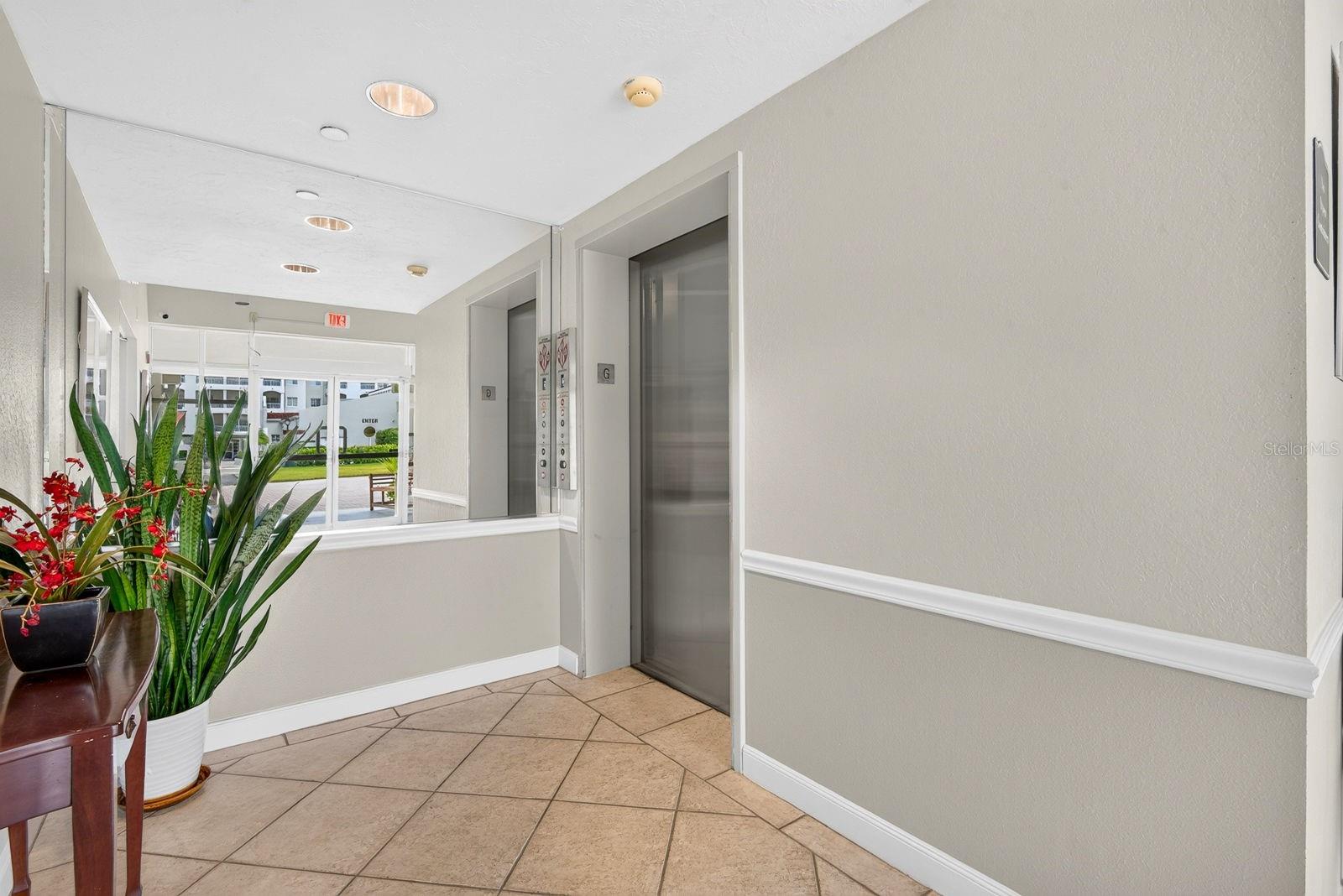 3731 Sarasota Square Blvd #205d Property Photo 4