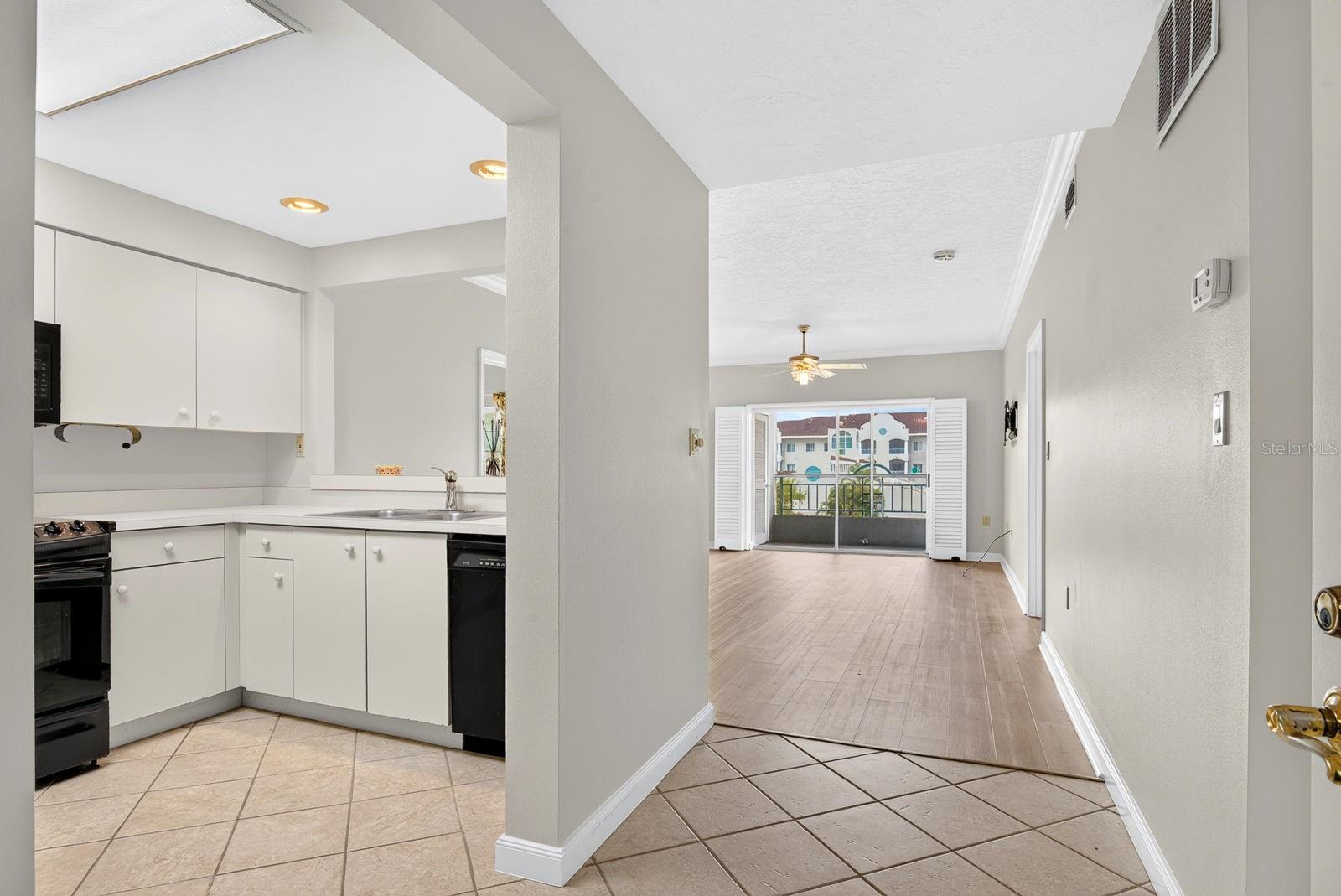 3731 Sarasota Square Blvd #205d Property Photo 8