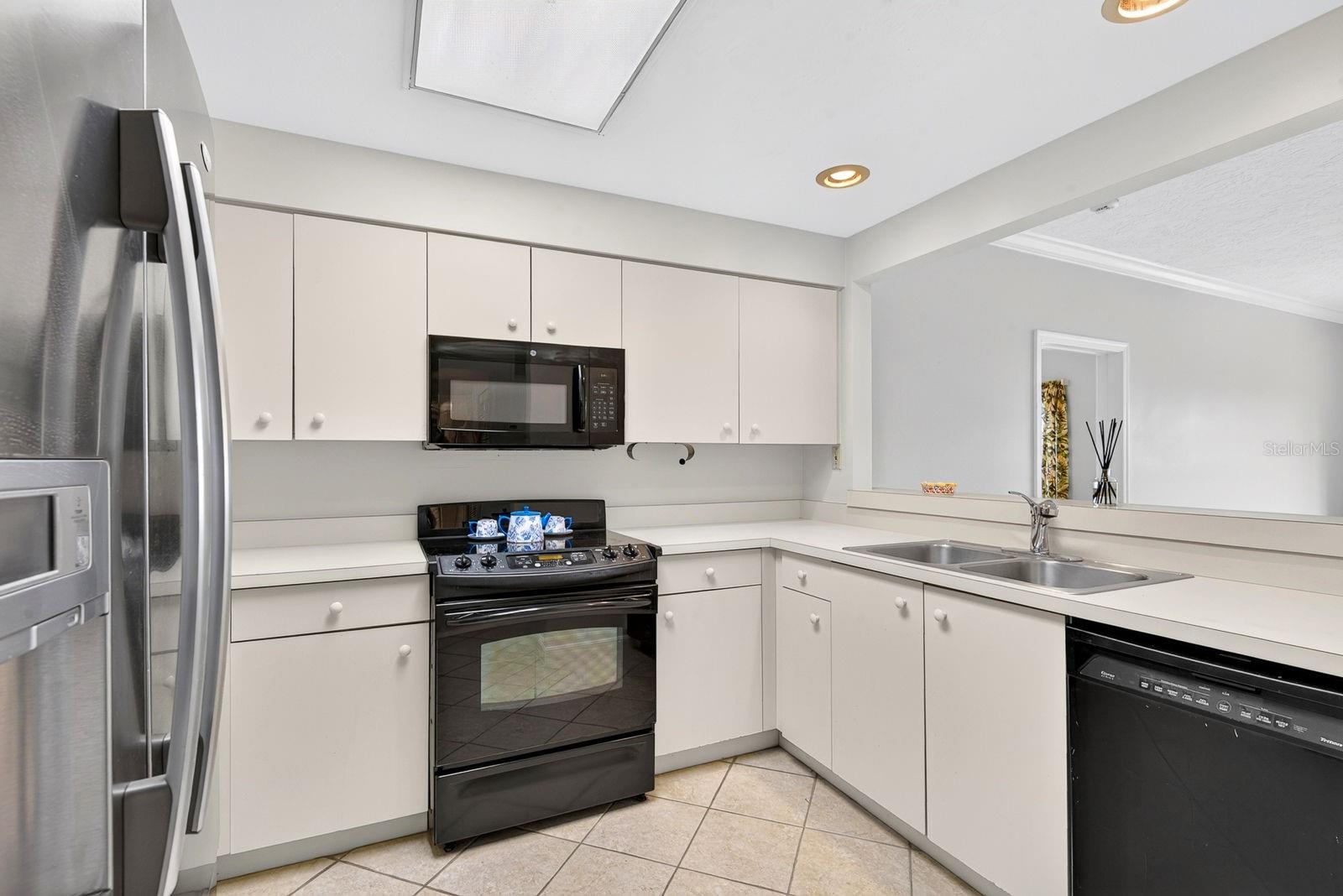3731 Sarasota Square Blvd #205d Property Photo 11