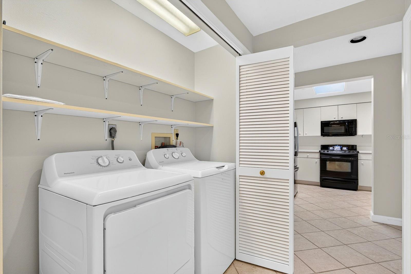 3731 Sarasota Square Blvd #205d Property Photo 15