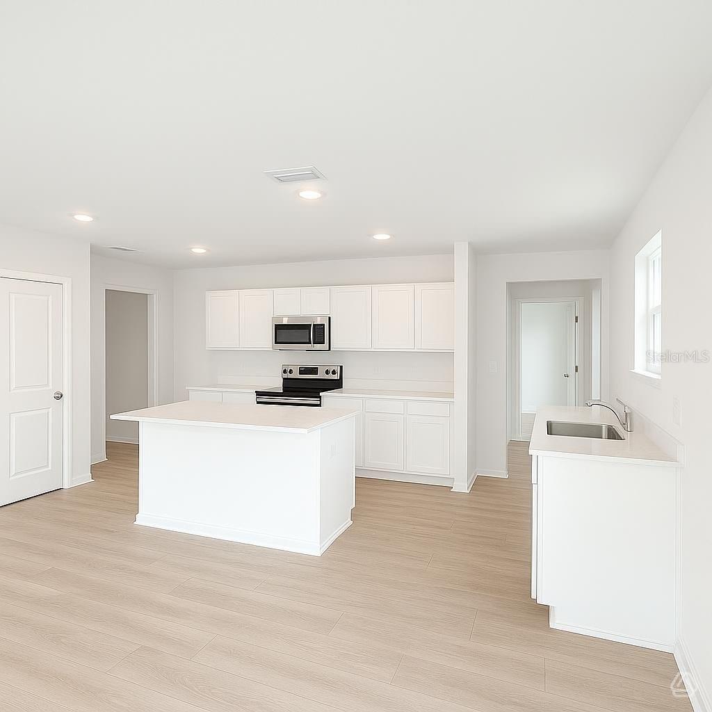 12915 Red Deer Pl Property Photo 2