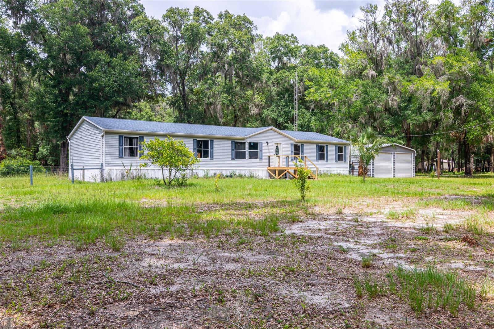19050 Ne 3rd Ct Property Photo 2