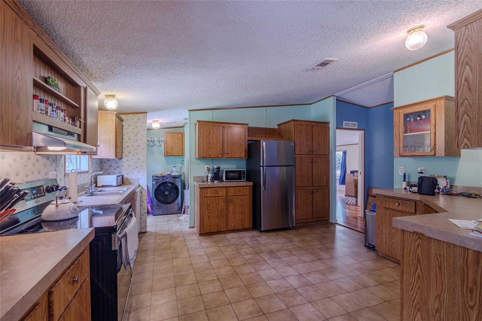 19050 Ne 3rd Ct Property Photo 10