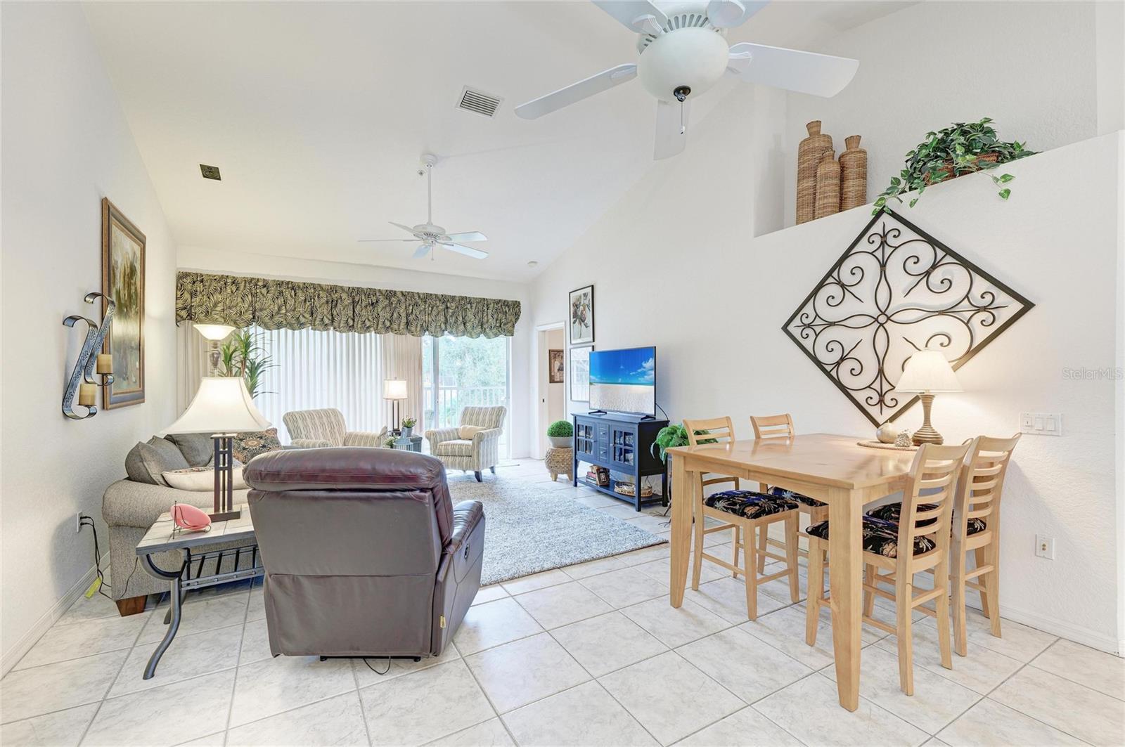 6821 Fairview Ter #6821 Property Photo 2