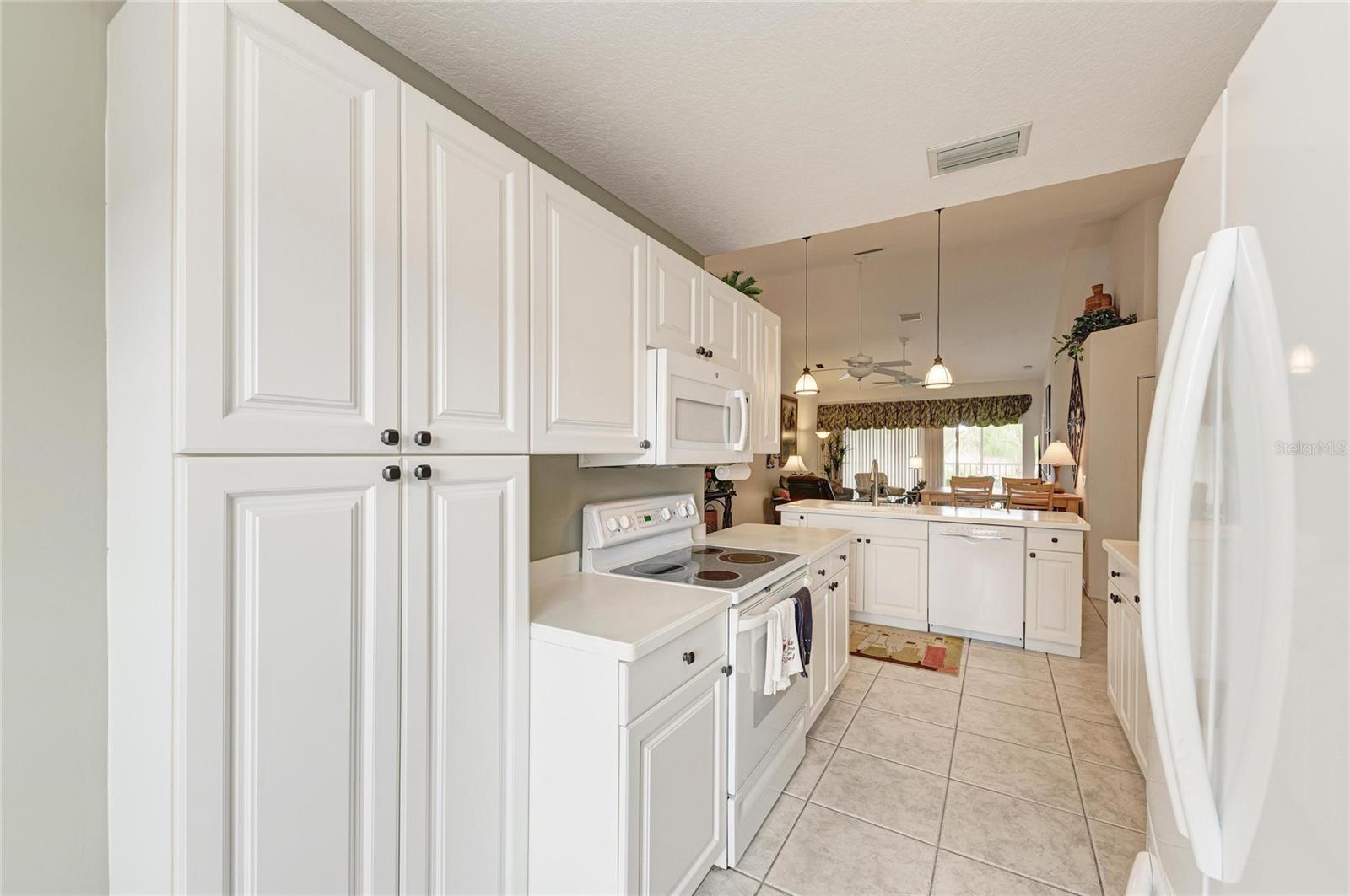 6821 Fairview Ter #6821 Property Photo 16