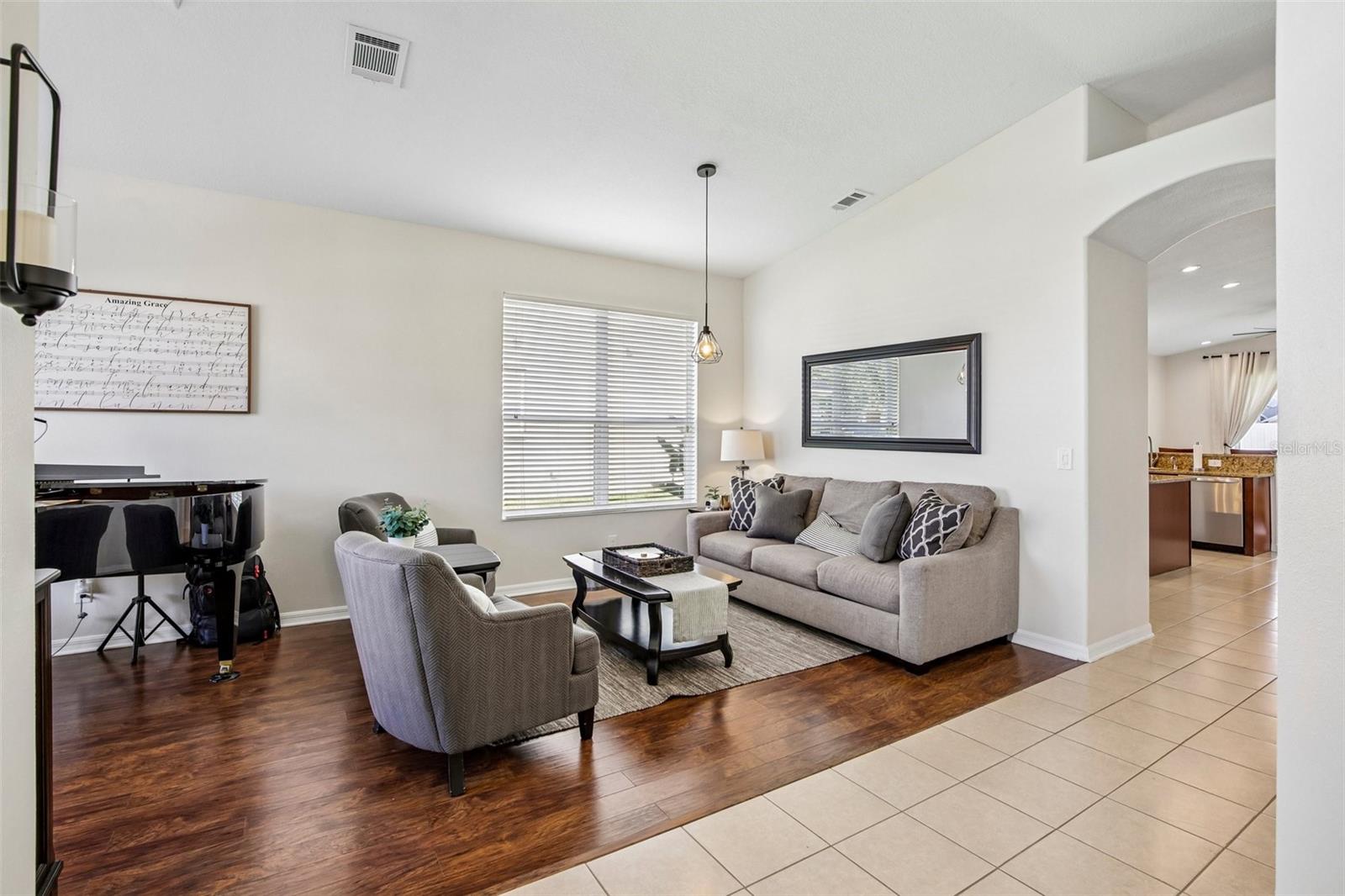 4907 58th Ter E Property Photo 6