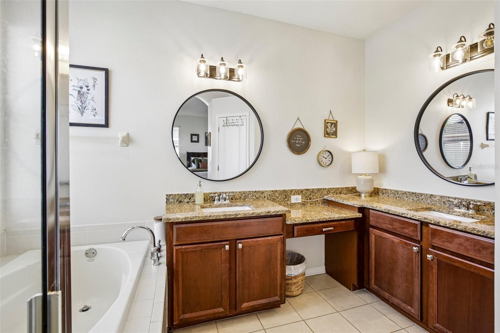 4907 58th Ter E Property Photo 14