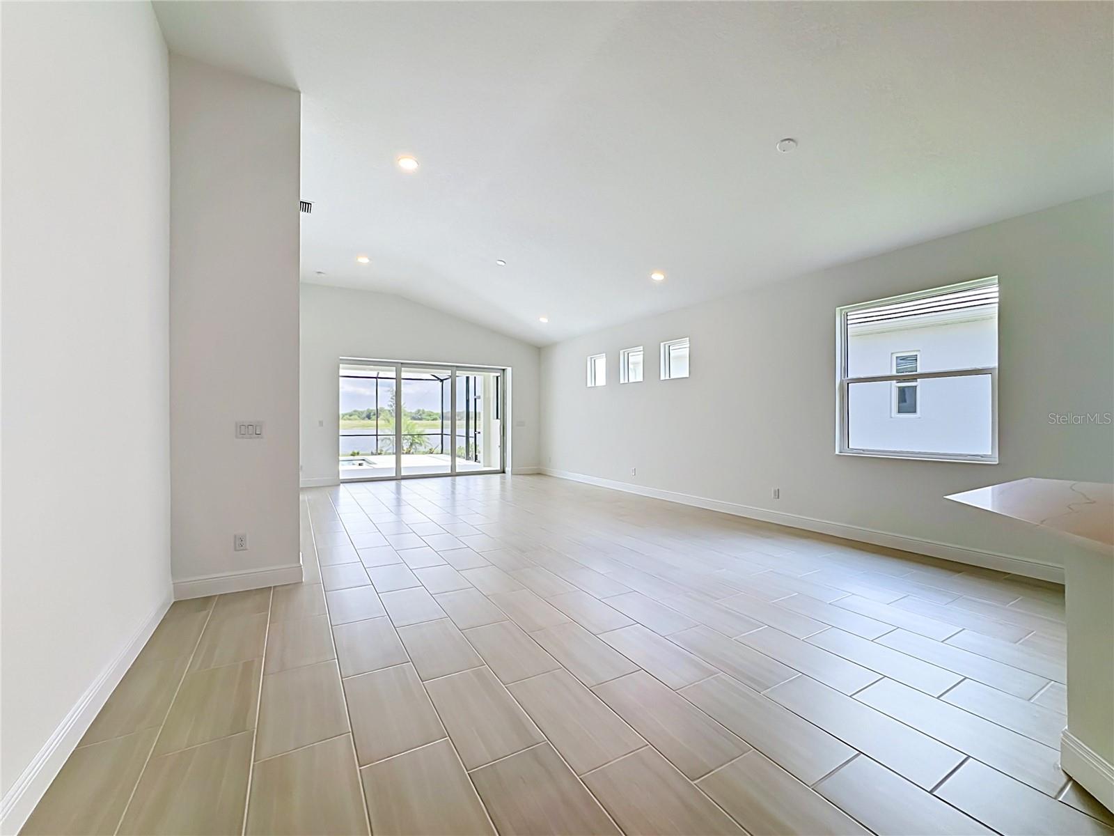 255 Monet Trl Property Photo 7