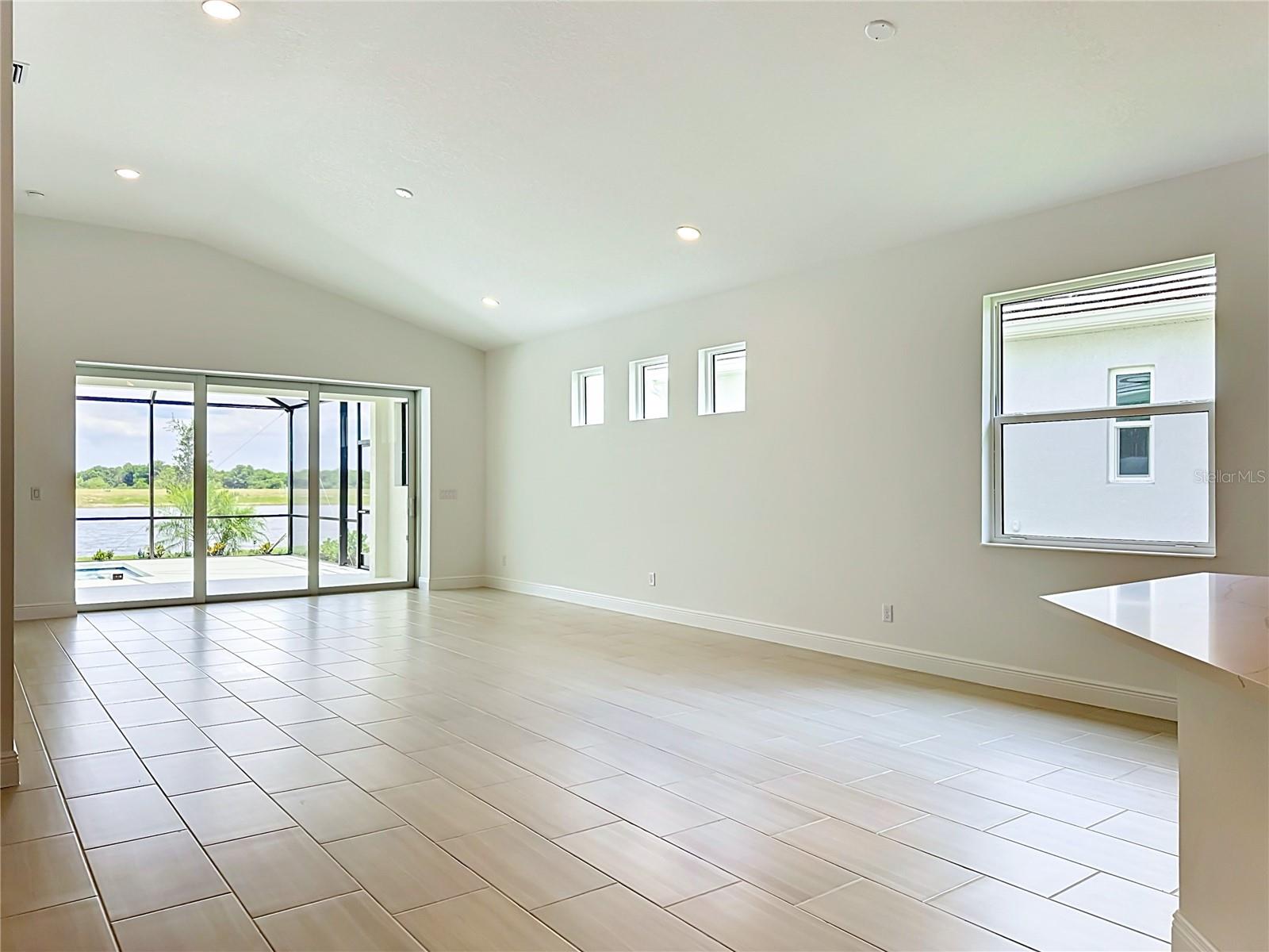 255 Monet Trl Property Photo 8