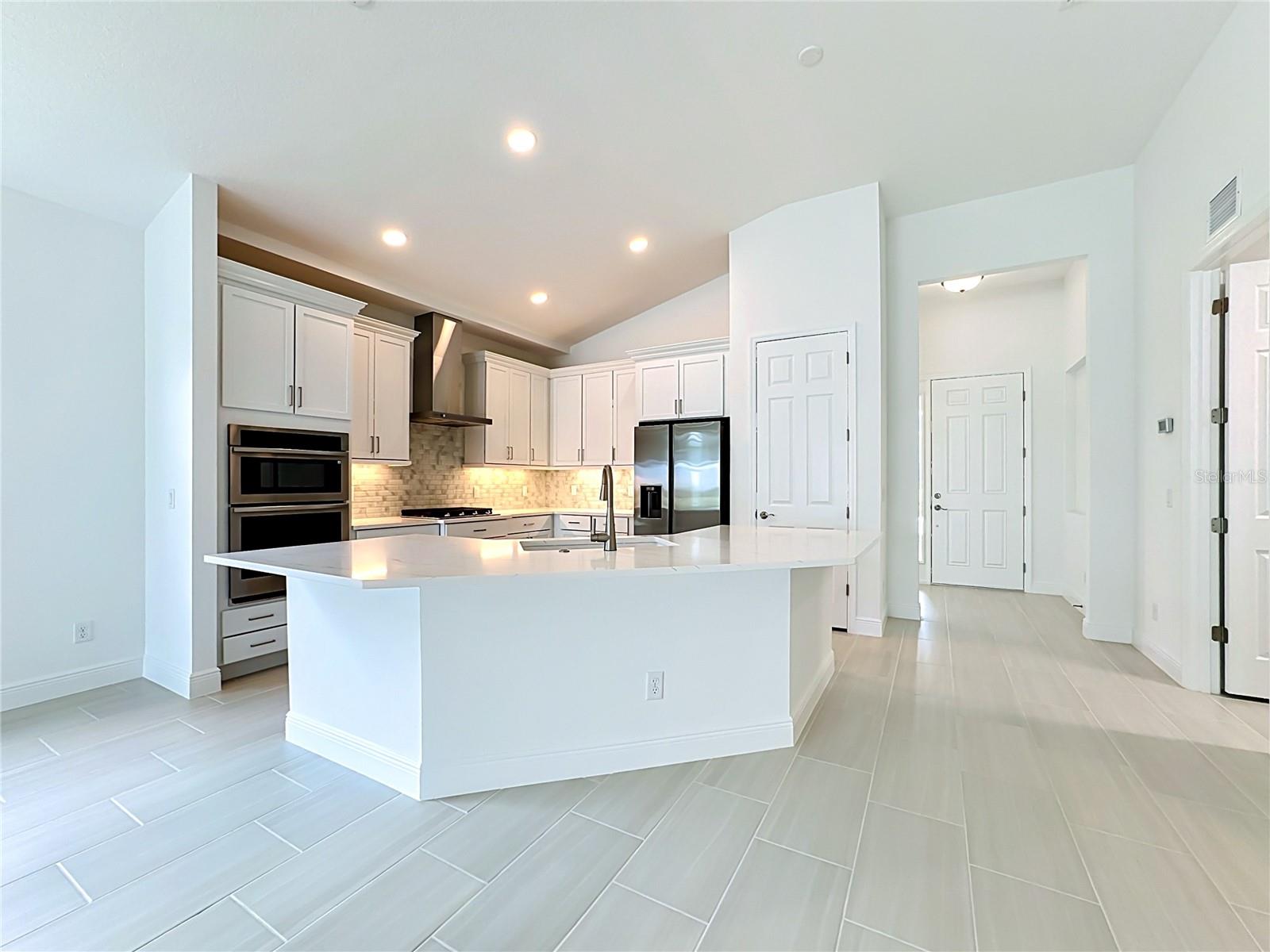 255 Monet Trl Property Photo 16