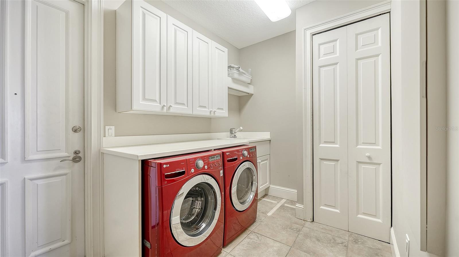 1300 Benjamin Franklin Dr #1205 & 1206 Property Photo 28
