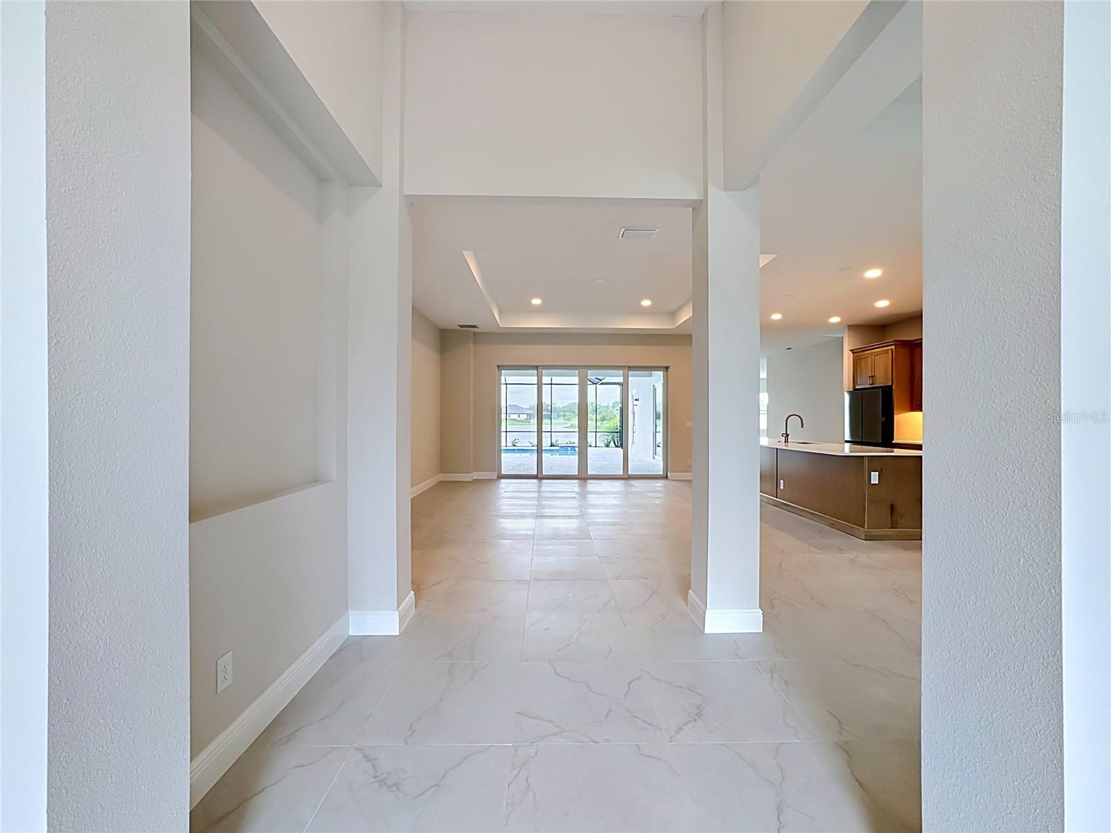 12418 Stonegate Trl Property Photo 2