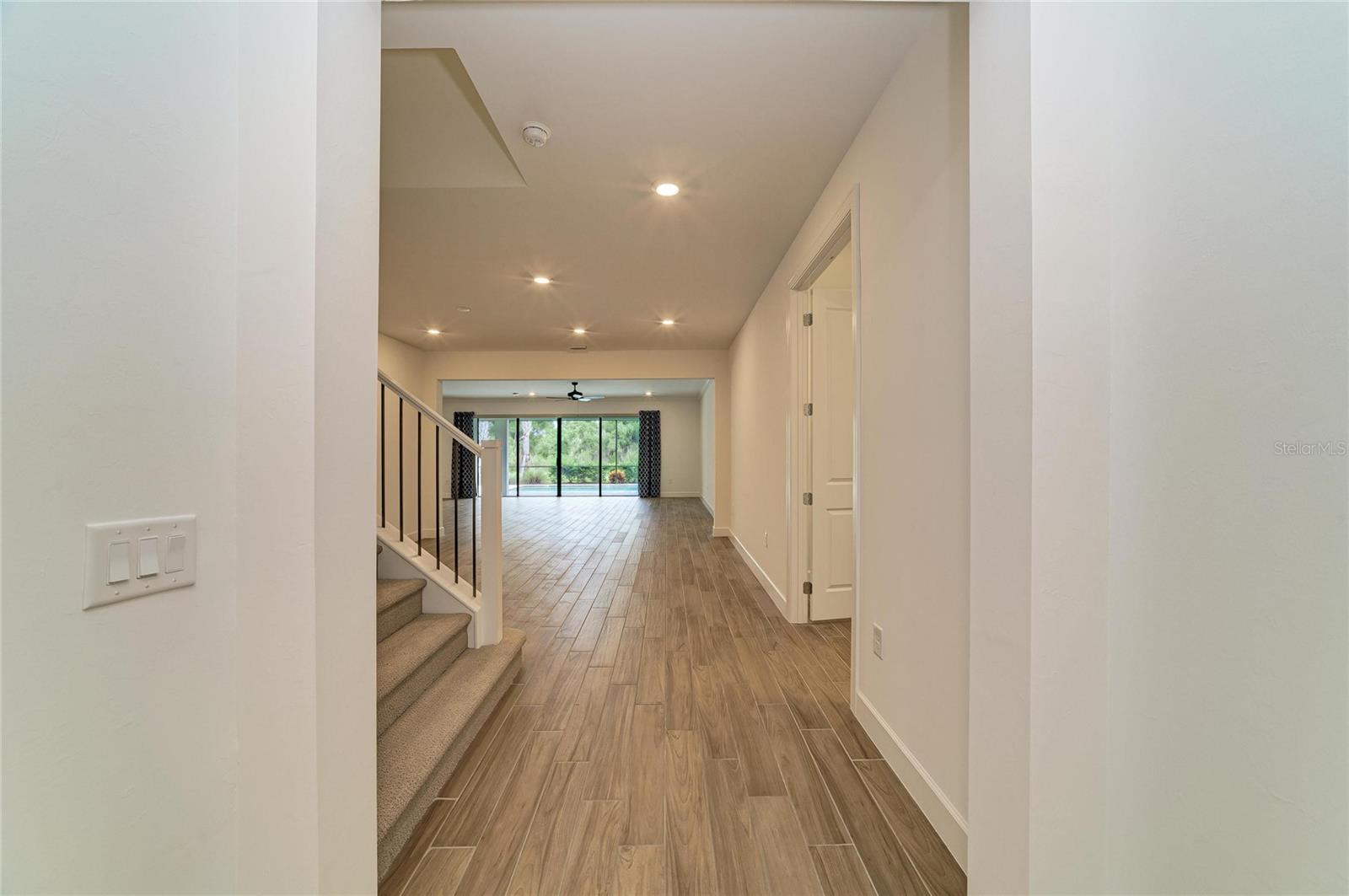 16341 Hidden Oak Loop Property Photo 5